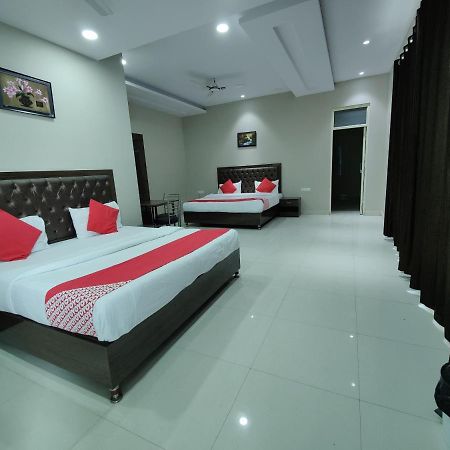 Hotel Kailash Mansarovar And Banquet Hall Bareilly Ngoại thất bức ảnh